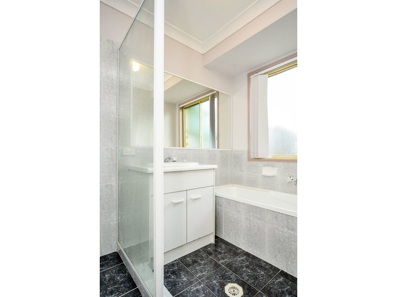 11 Sutton Court, Parkwood QLD 4214