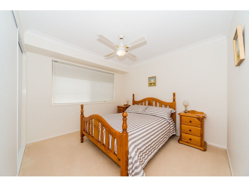8 Nottinghill Gate Drive, Arundel QLD 4214