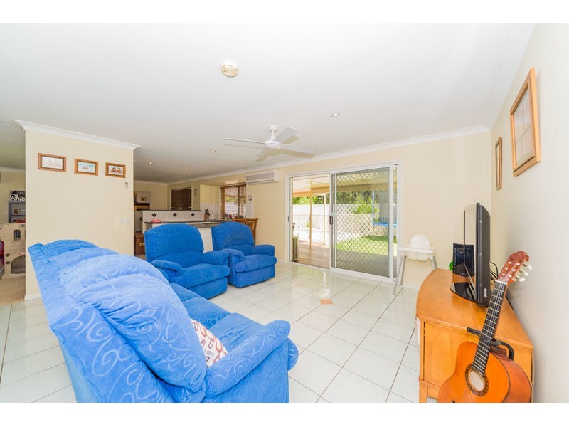 18 Floyd Court, Parkwood QLD 4214