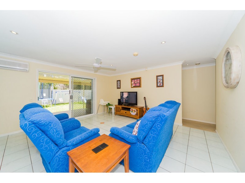 18 Floyd Court, Parkwood QLD 4214