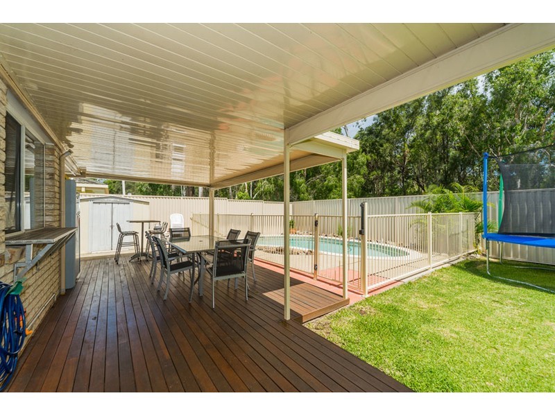 18 Floyd Court, Parkwood QLD 4214