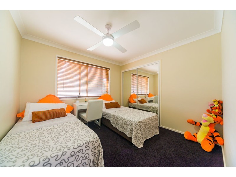 28 Ingles Circuit, Arundel QLD 4214