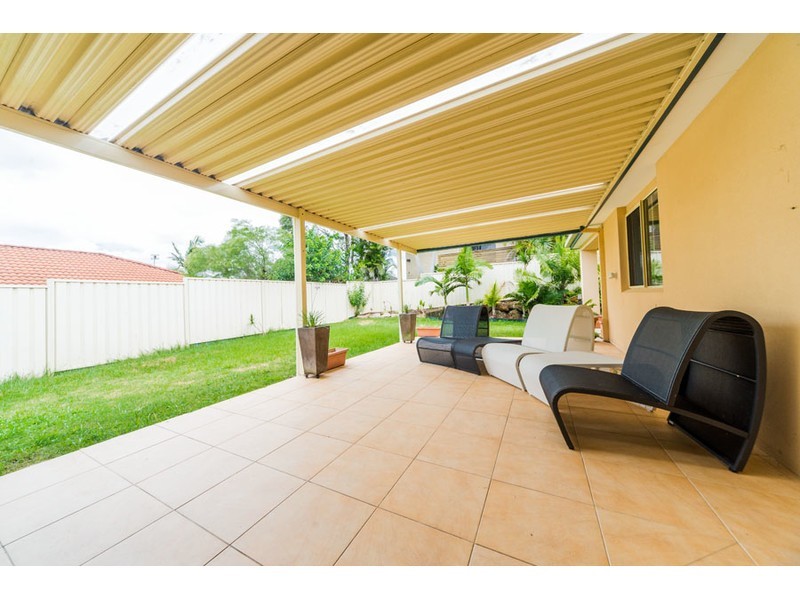 28 Ingles Circuit, Arundel QLD 4214