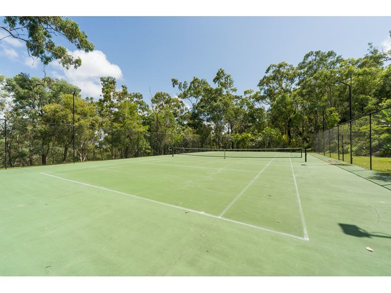 45 Uplands Drive, Parkwood QLD 4214