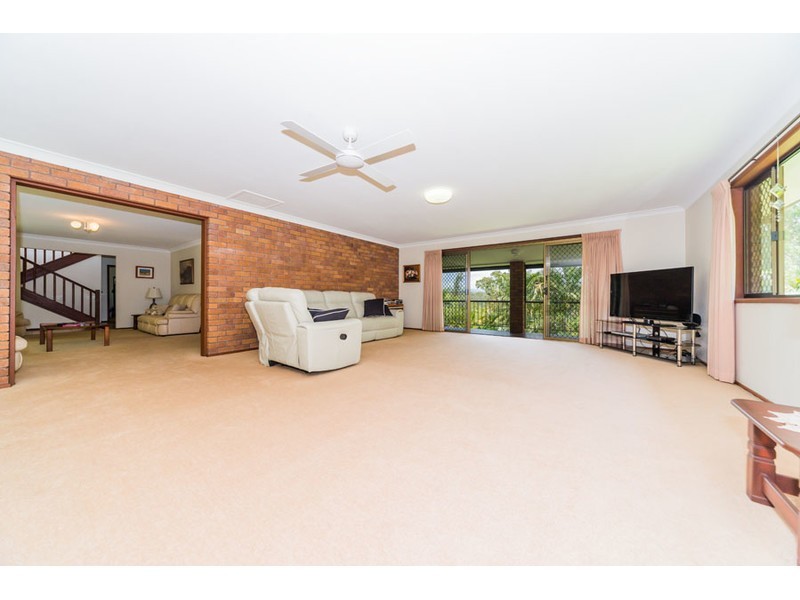 45 Uplands Drive, Parkwood QLD 4214