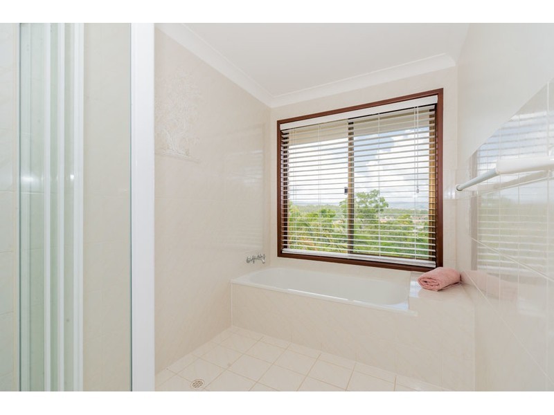 45 Uplands Drive, Parkwood QLD 4214