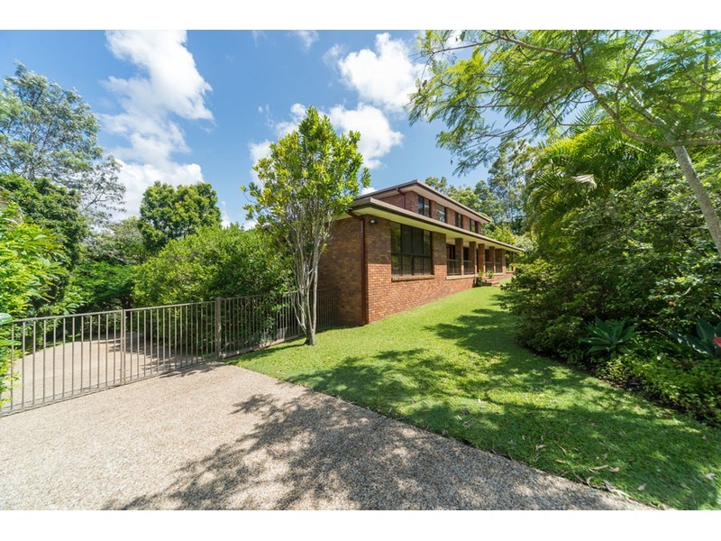 45 Uplands Drive, Parkwood QLD 4214
