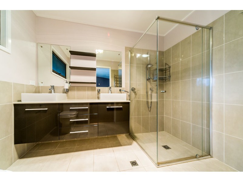 6 Rosebud Close, Parkwood QLD 4214