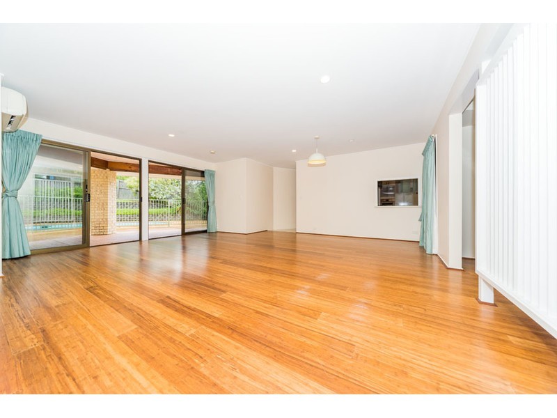 6 Rosebud Close, Parkwood QLD 4214