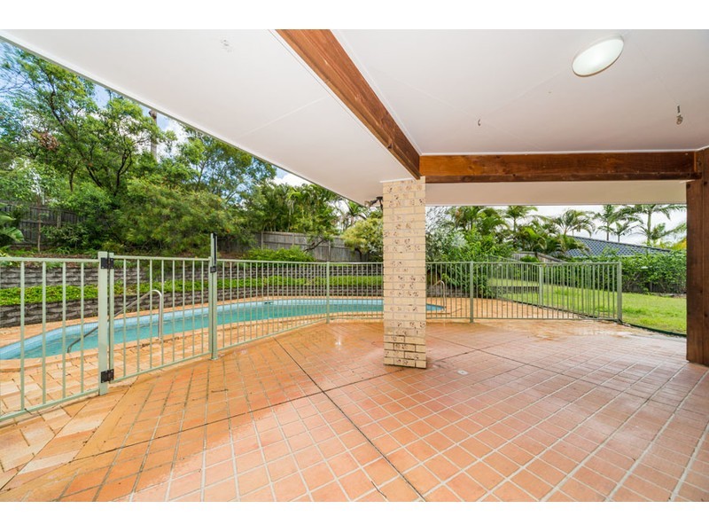 6 Rosebud Close, Parkwood QLD 4214