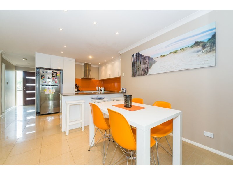24 Tiger Drive, Arundel QLD 4214