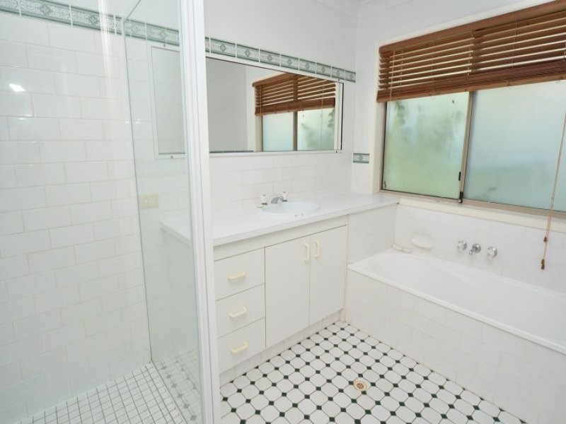 14 Stadler Court, Parkwood QLD 4214