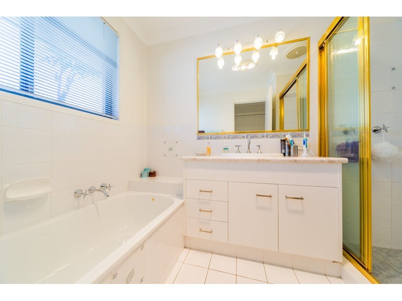 9 Portland Court, Parkwood QLD 4214