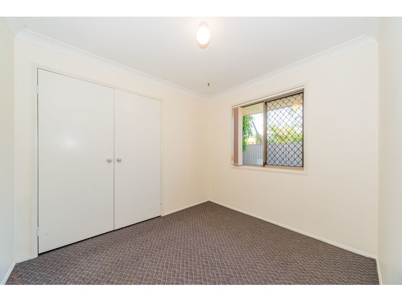 2/4 Stephanie Court, Labrador QLD 4215