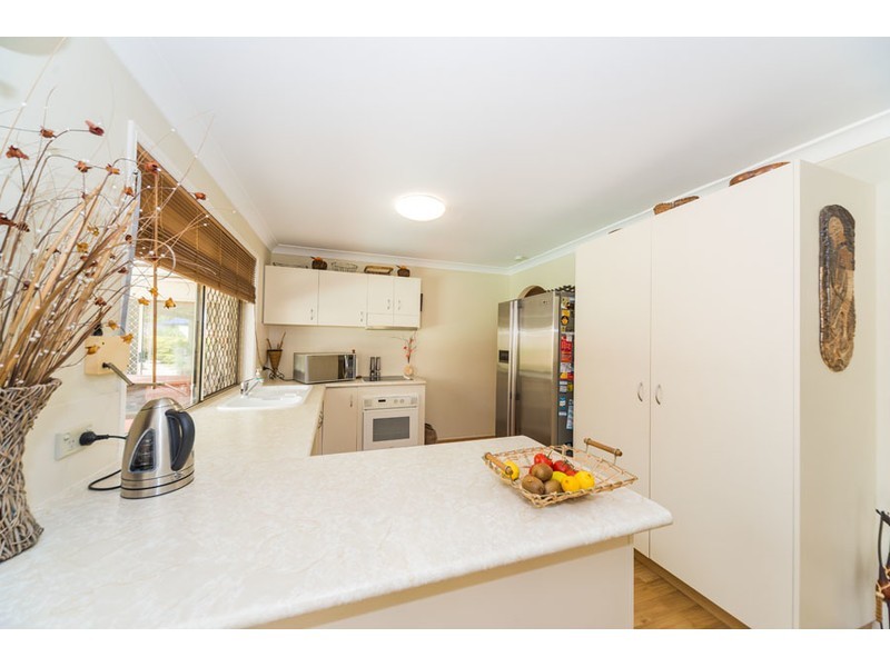5 Clubhouse Drive, Arundel QLD 4214