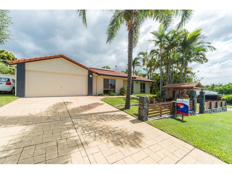 5 Clubhouse Drive, Arundel QLD 4214
