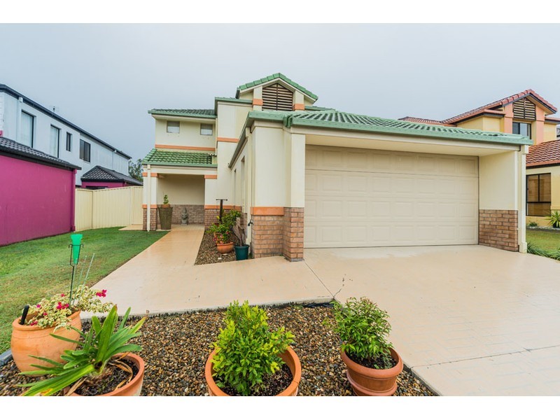 79 Tee Trees Boulevard, Arundel QLD 4214