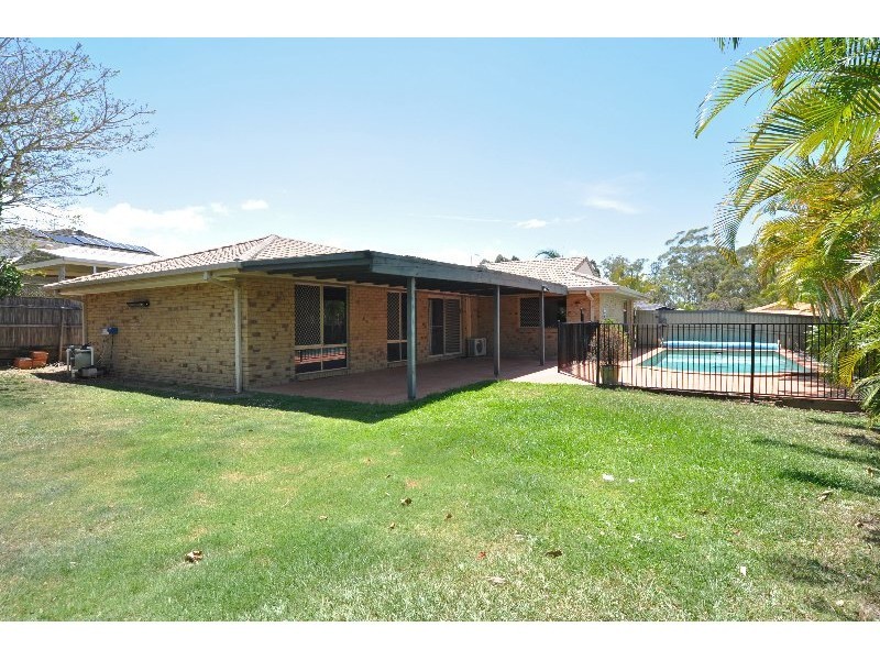 18 Castle Rock Street, Parkwood QLD 4214