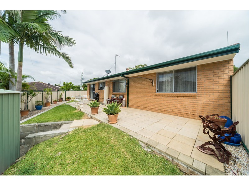 2/35 McMillan Street, Labrador QLD 4215