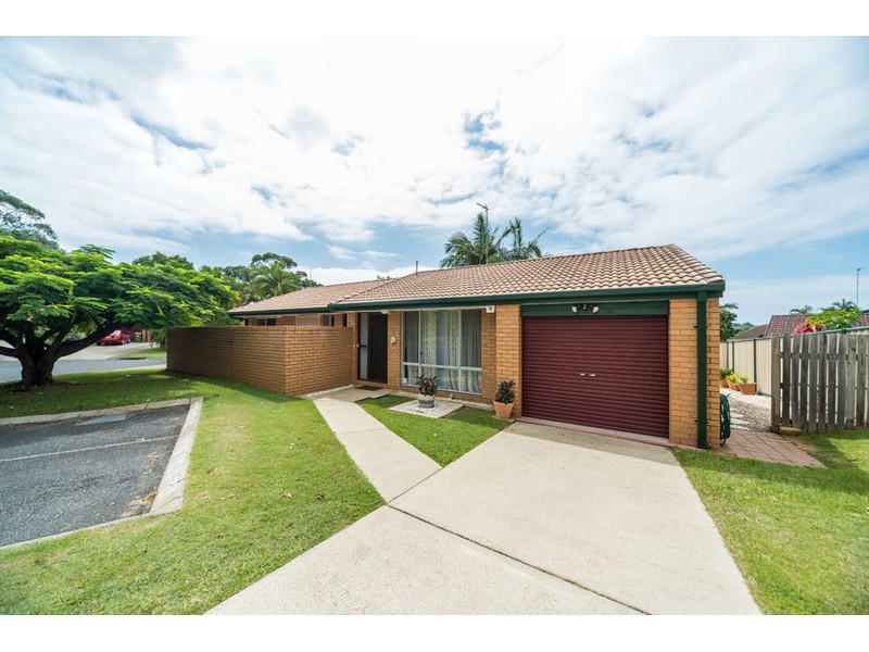 2/35 McMillan Street, Labrador QLD 4215