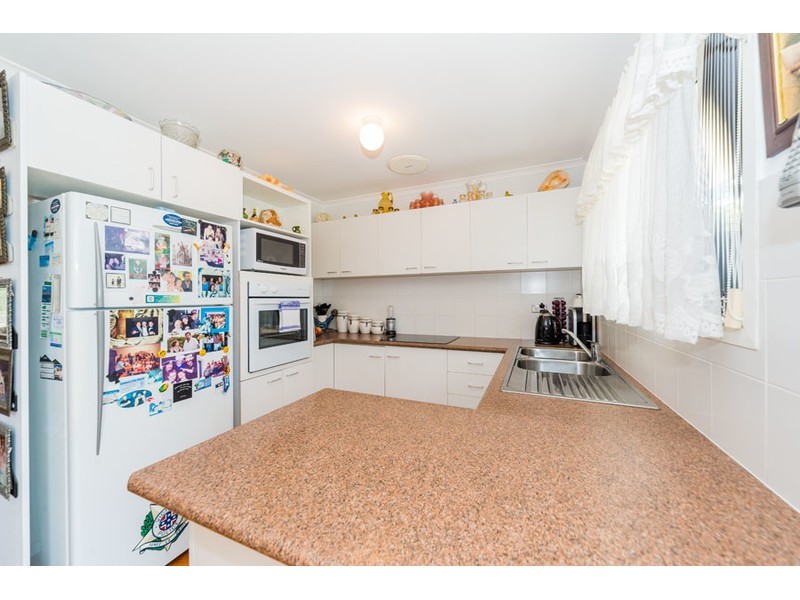 2/35 McMillan Street, Labrador QLD 4215