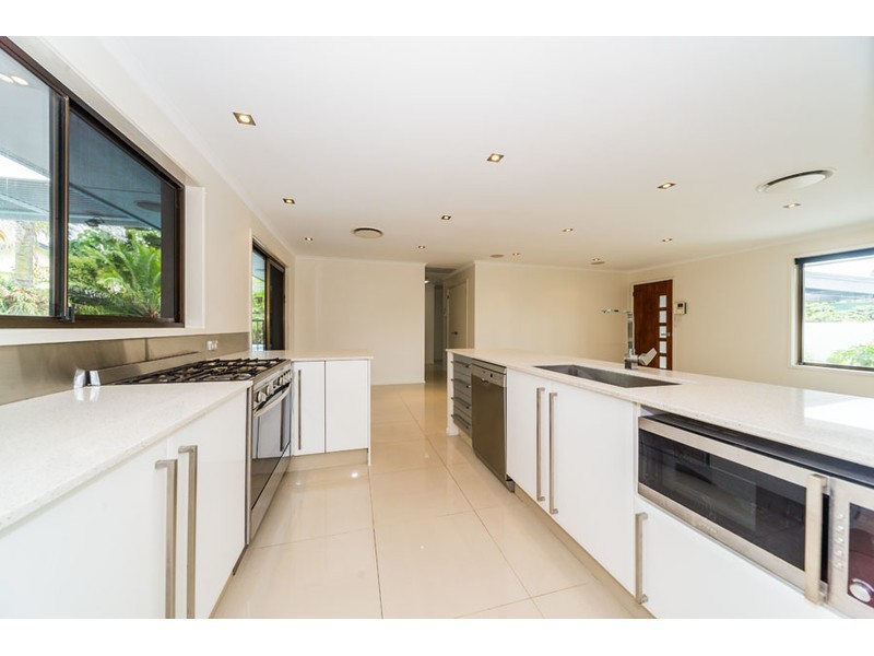 86 Benowa Road, Southport QLD 4215