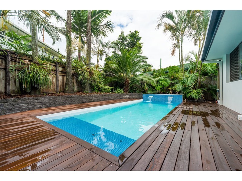 86 Benowa Road, Southport QLD 4215