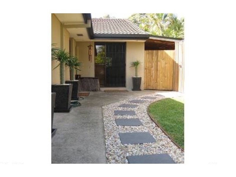 1/50 Botanical Drive, Labrador QLD 4215