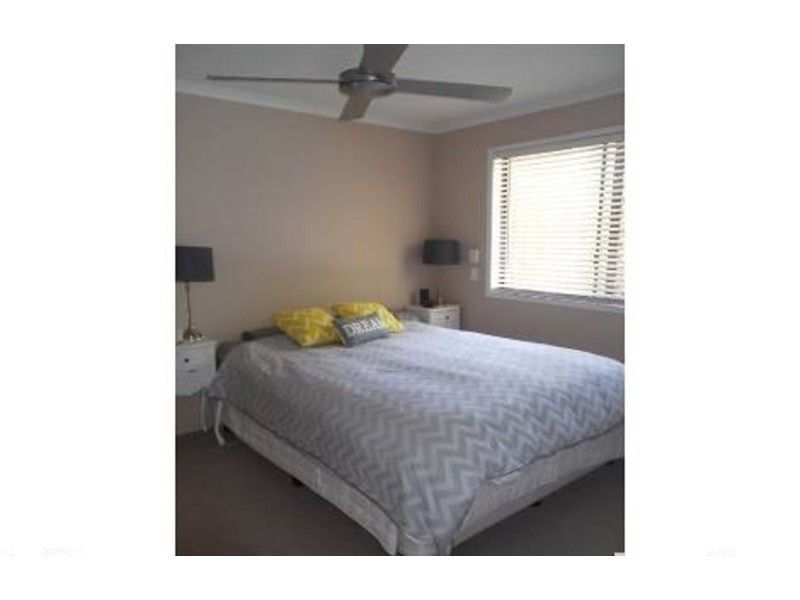 1/50 Botanical Drive, Labrador QLD 4215