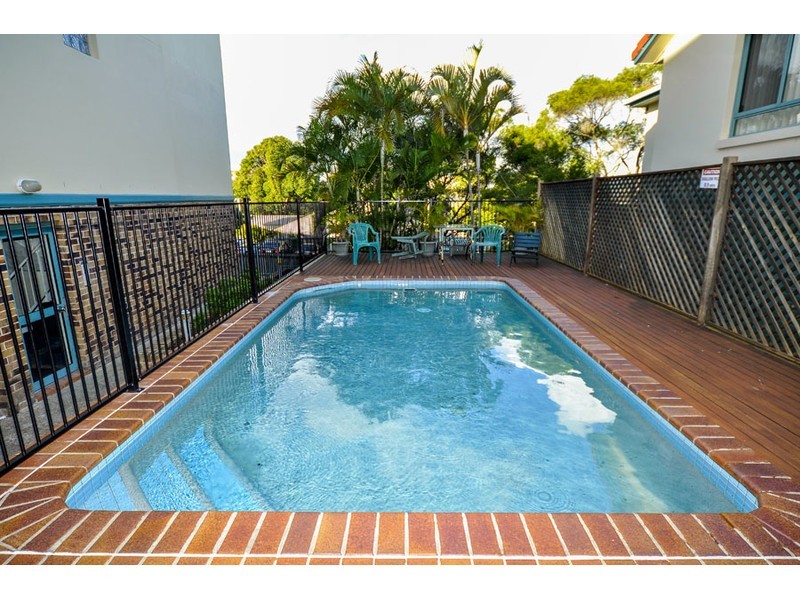 2/9 Tweed Street, Southport QLD 4215