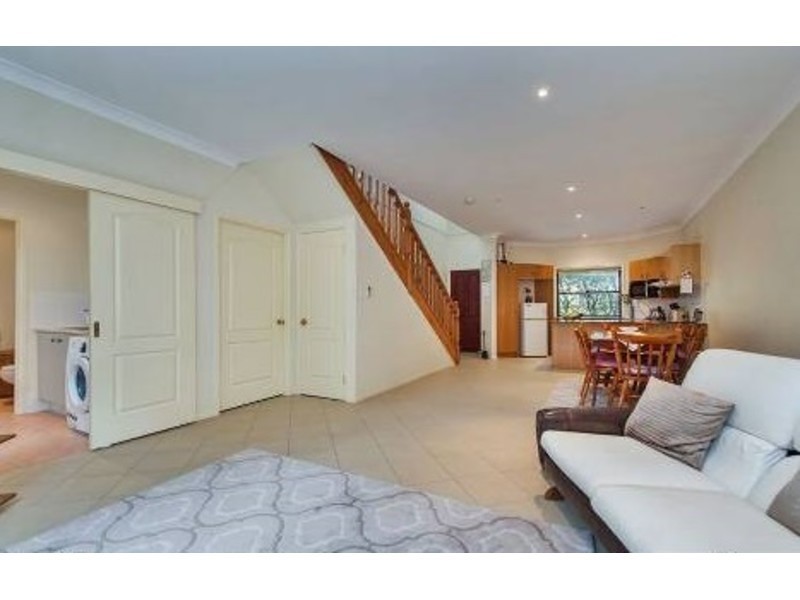 10/141 Cotlew Street, Ashmore QLD 4214