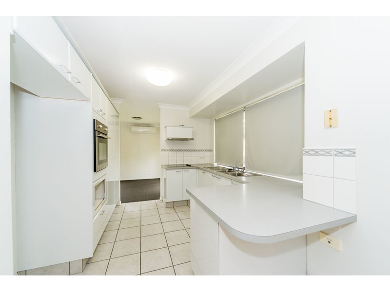 71 Allied Drive, Arundel QLD 4214