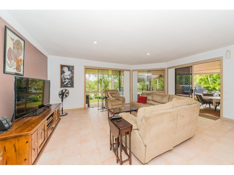 48 Peter Senior Court, Parkwood QLD 4214