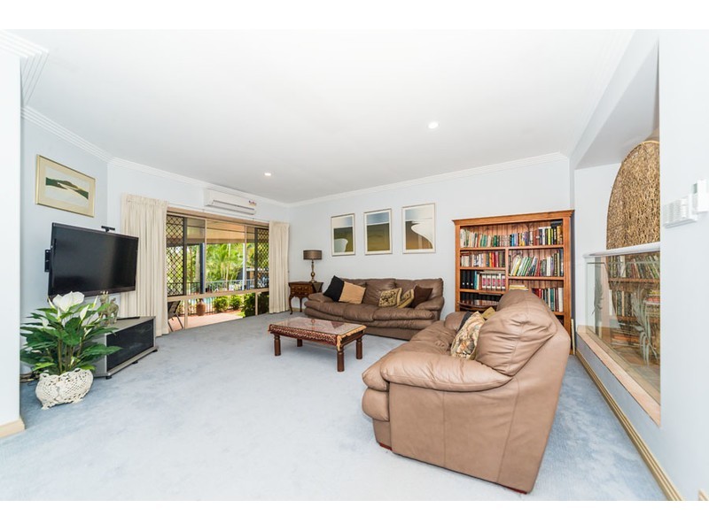 48 Peter Senior Court, Parkwood QLD 4214