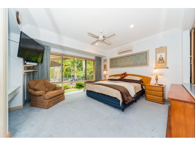 48 Peter Senior Court, Parkwood QLD 4214