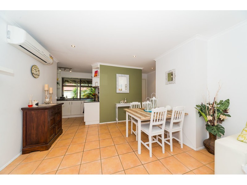 15/16 Telopea Street, Labrador QLD 4215