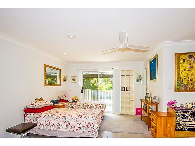 2 Rebbecchi Court, Parkwood QLD 4214