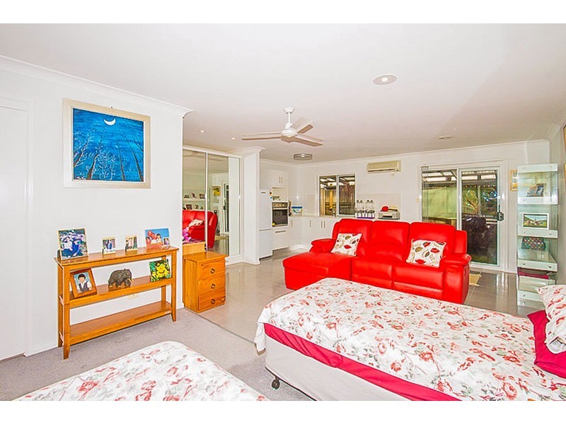 2 Rebbecchi Court, Parkwood QLD 4214