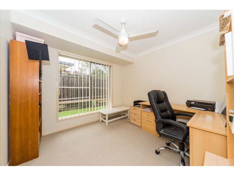 8 Watergum Parade, Molendinar QLD 4214