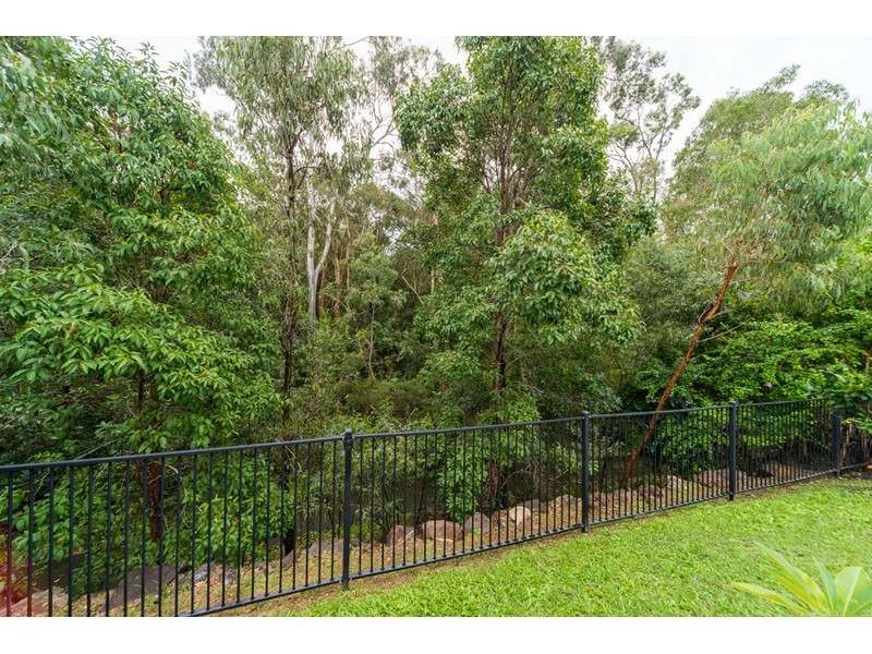 8 Watergum Parade, Molendinar QLD 4214