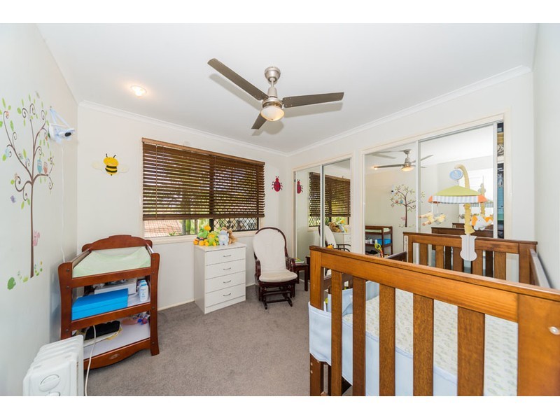 25 Sturt Street, Molendinar QLD 4214