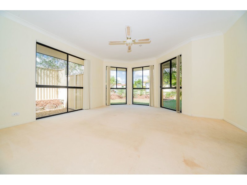 50 Tanzen Drive, Arundel QLD 4214