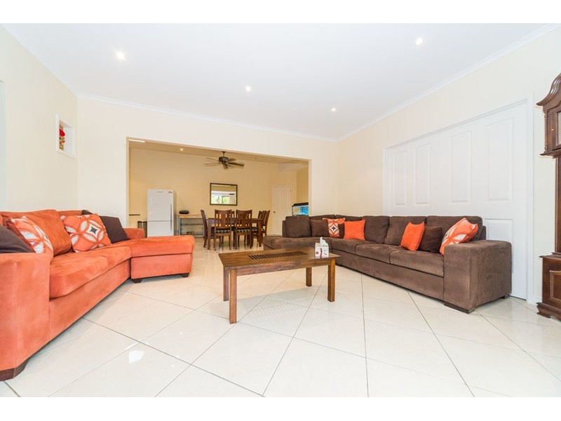2 Greg Norman Crescent, Parkwood QLD 4214