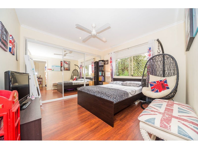 2 Greg Norman Crescent, Parkwood QLD 4214