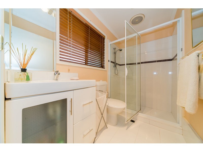 2 Greg Norman Crescent, Parkwood QLD 4214