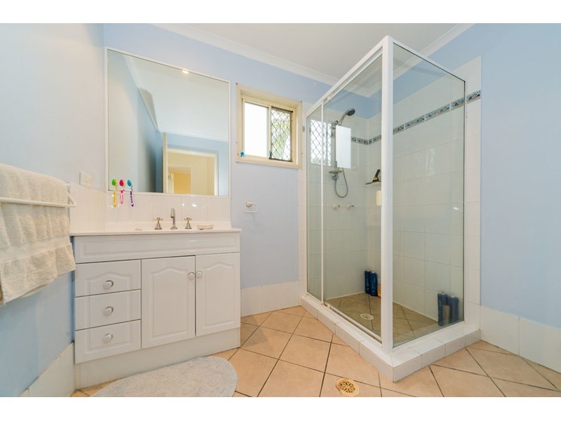 2 Greg Norman Crescent, Parkwood QLD 4214