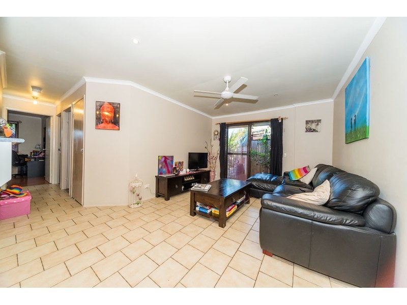 2/17 Stephenson Street, Labrador QLD 4215