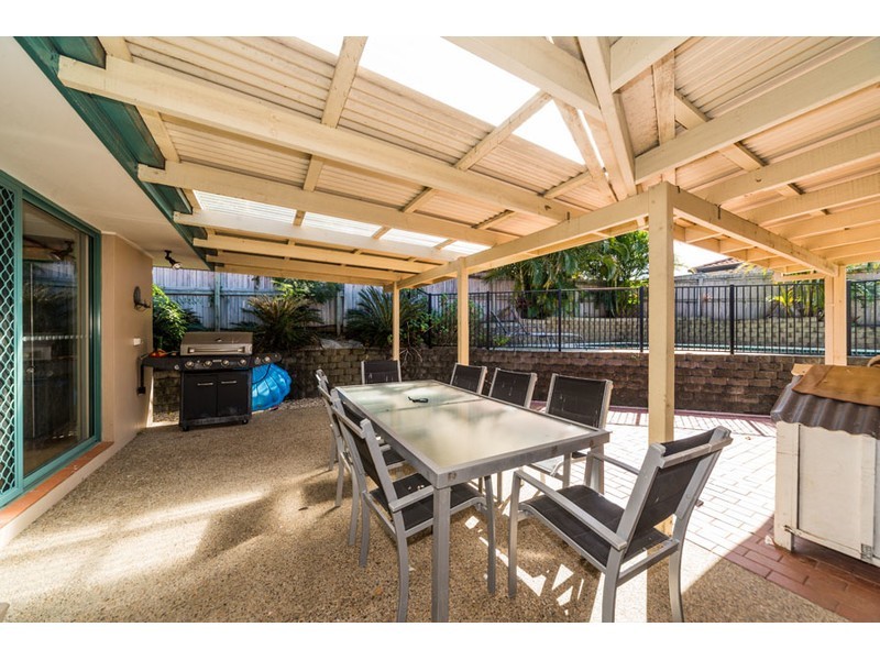 8 Lakewood Court, Parkwood QLD 4214