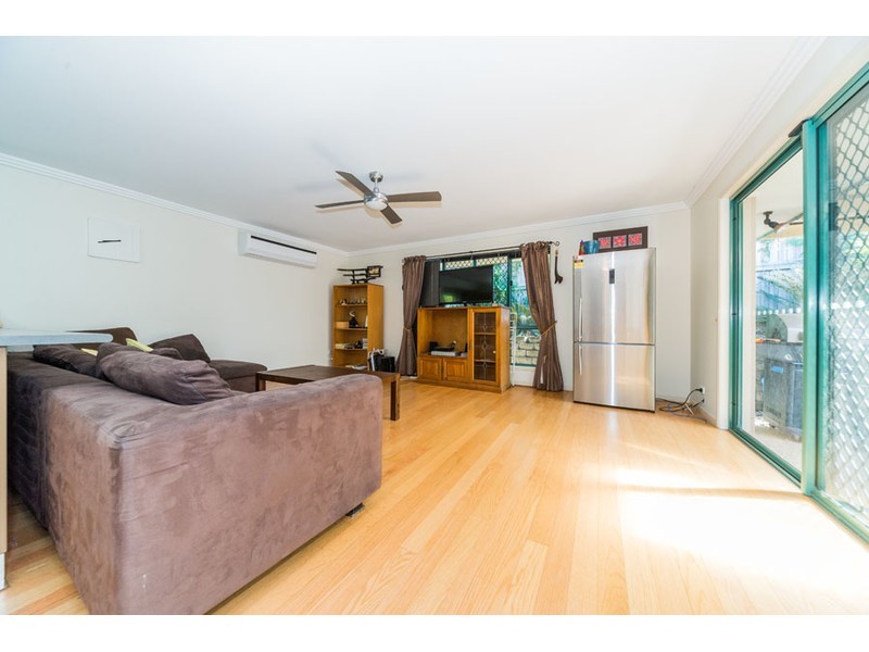 8 Lakewood Court, Parkwood QLD 4214