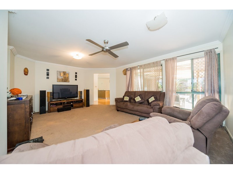 8 Lakewood Court, Parkwood QLD 4214